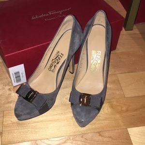 Ferregamo pumps 💖